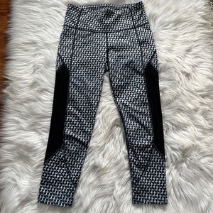 Athleta Capri Crop Leggings XS